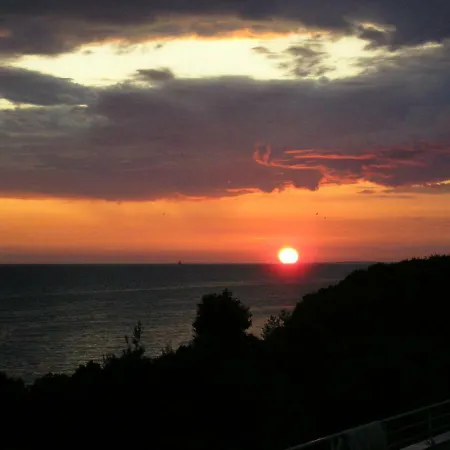 شقة Sunset زادار